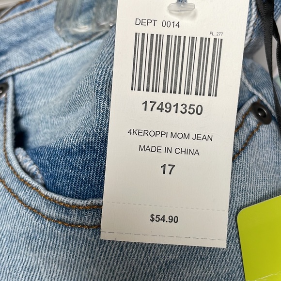 Hot Topic Sanrio Kerropi Jeans - Picture 5 of 5